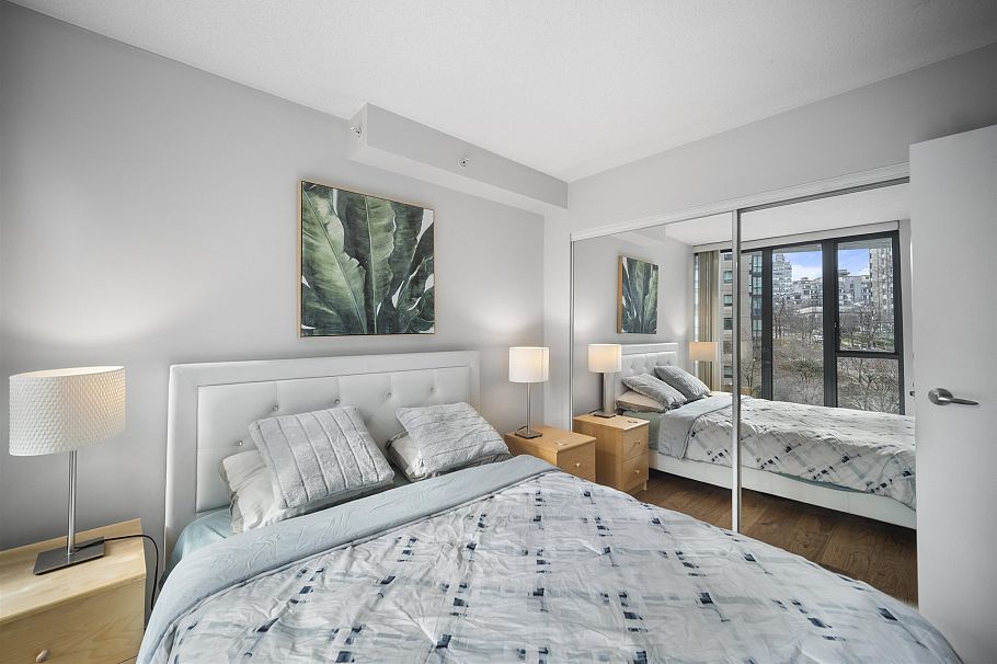 608 1331 W Georgia Street Vancouver, BC - 11