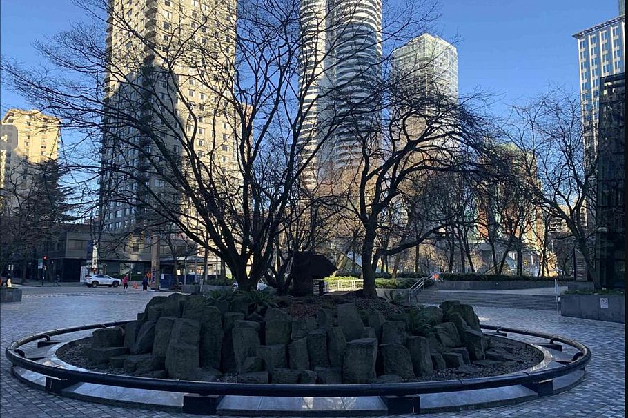 701 1050 Burrard Street Vancouver, BC - 31