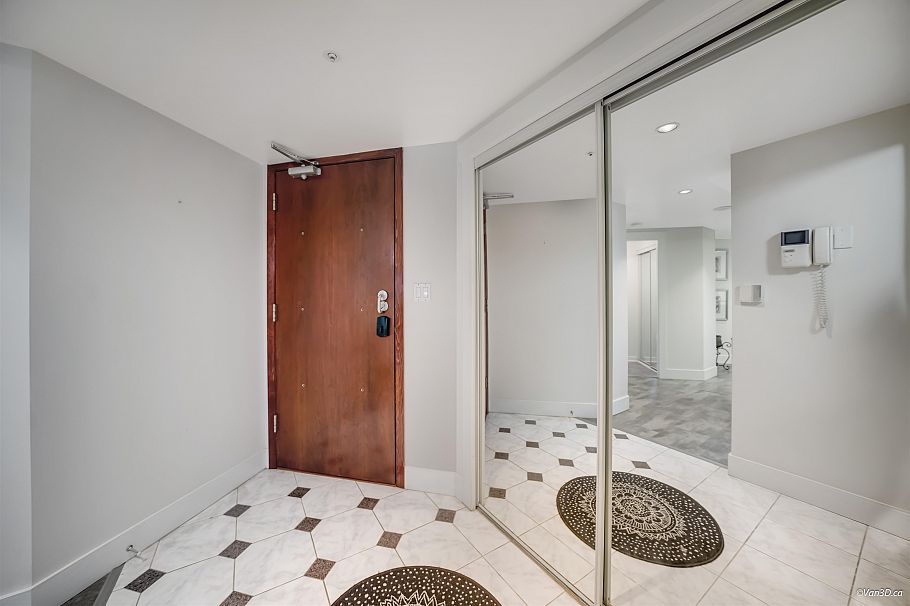 701 1050 Burrard Street Vancouver, BC - 6