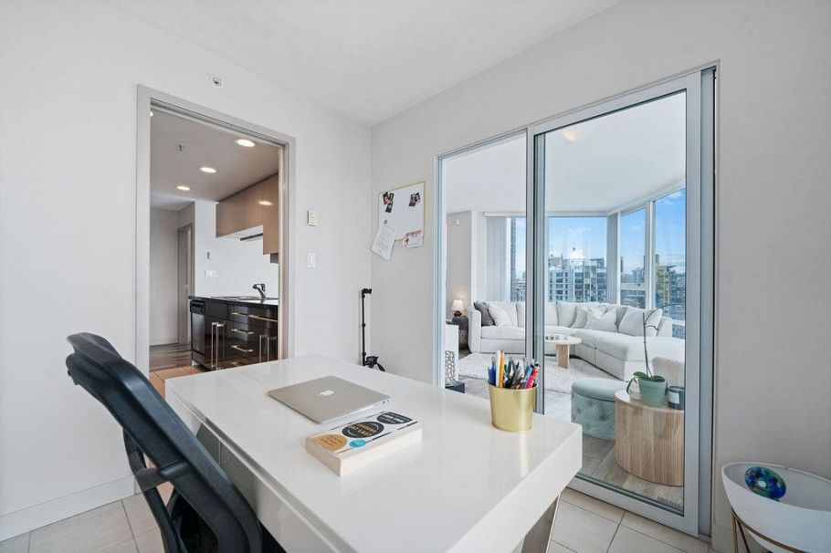 3107 1408 Strathmore Mews Vancouver, BC - 11