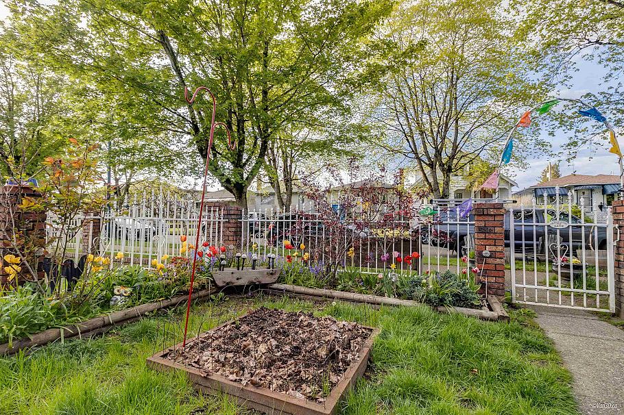 2752 Grant Street Vancouver, BC - 27