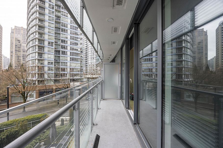 403 89 Nelson Avenue Vancouver, BC - 21