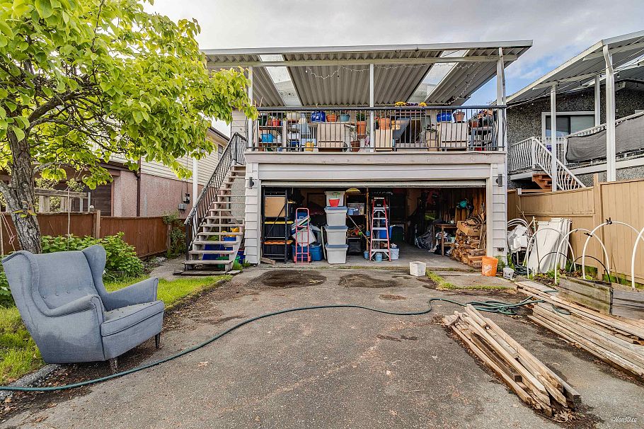 2752 Grant Street Vancouver, BC - 30