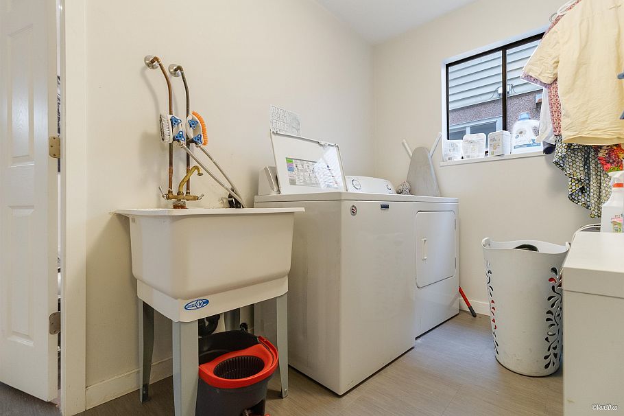 2752 Grant Street Vancouver, BC - 25