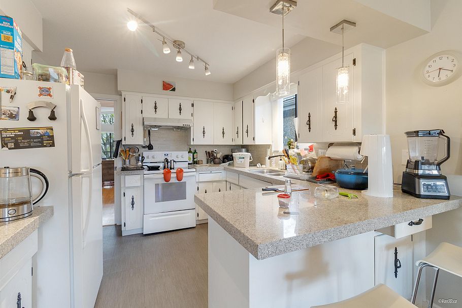 2752 Grant Street Vancouver, BC - 8