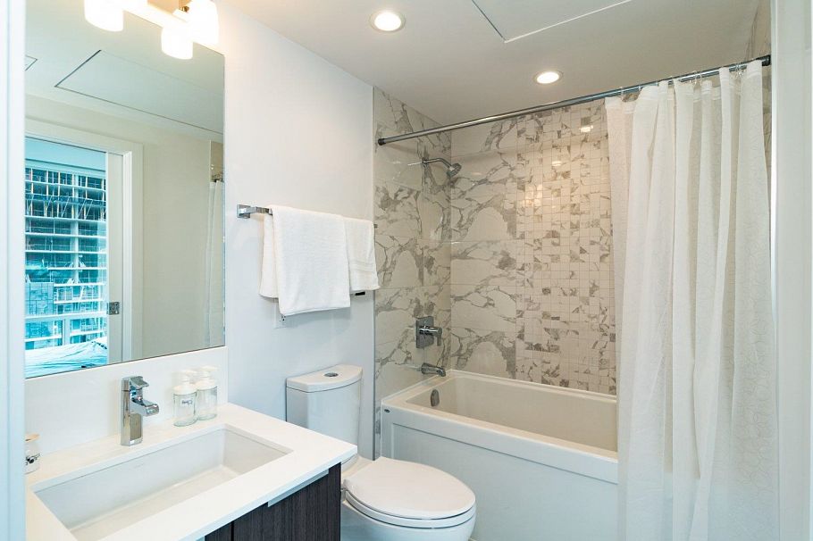 1802 1283 Howe Street Vancouver, BC - 8