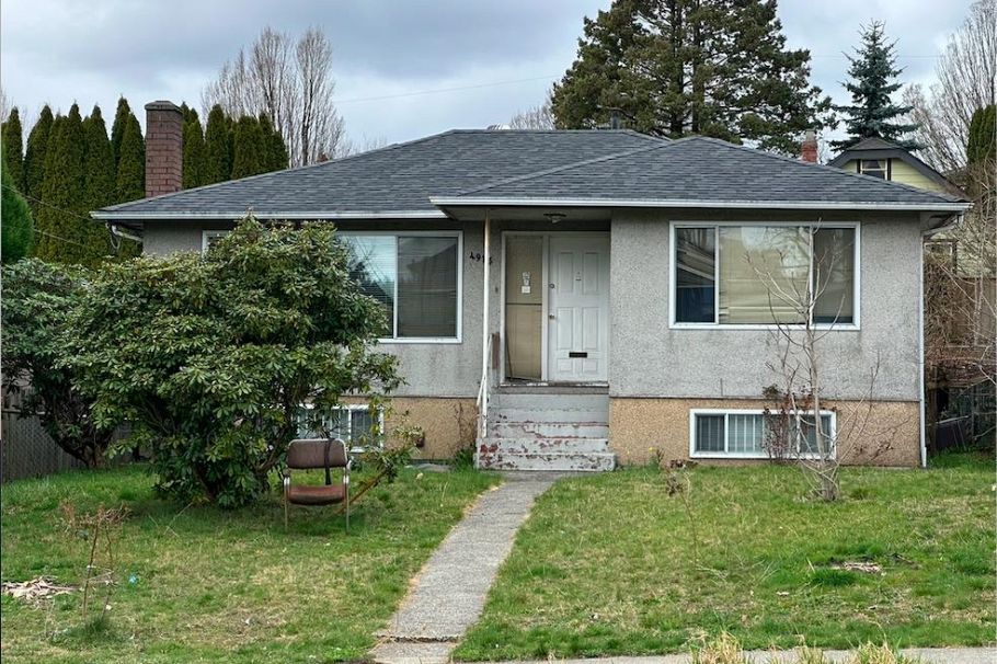 4975 Rupert Street Vancouver, BC - 1