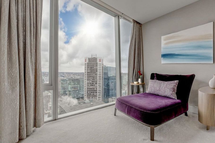 3704 667 Howe Street Vancouver, BC - 2