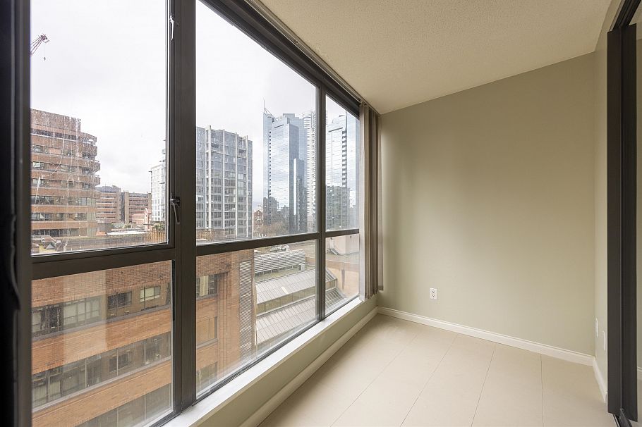 1509 1189 Howe Street Vancouver, BC - 12