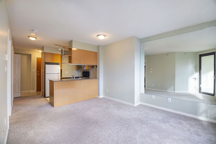 1509 1189 Howe Street Vancouver, BC - 4