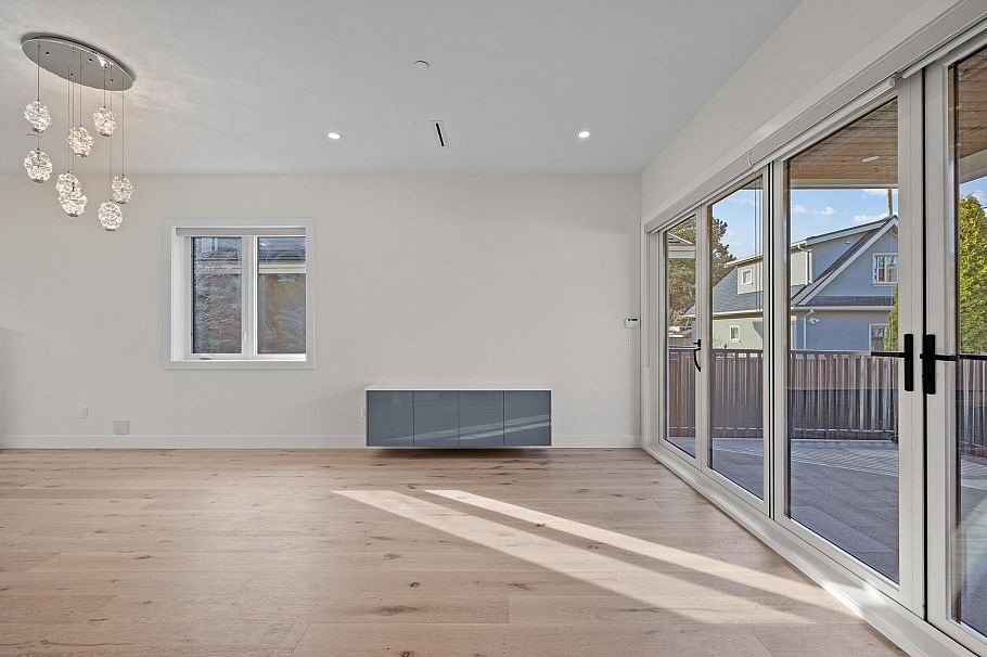 6011 Fremlin Street Vancouver, BC - 10