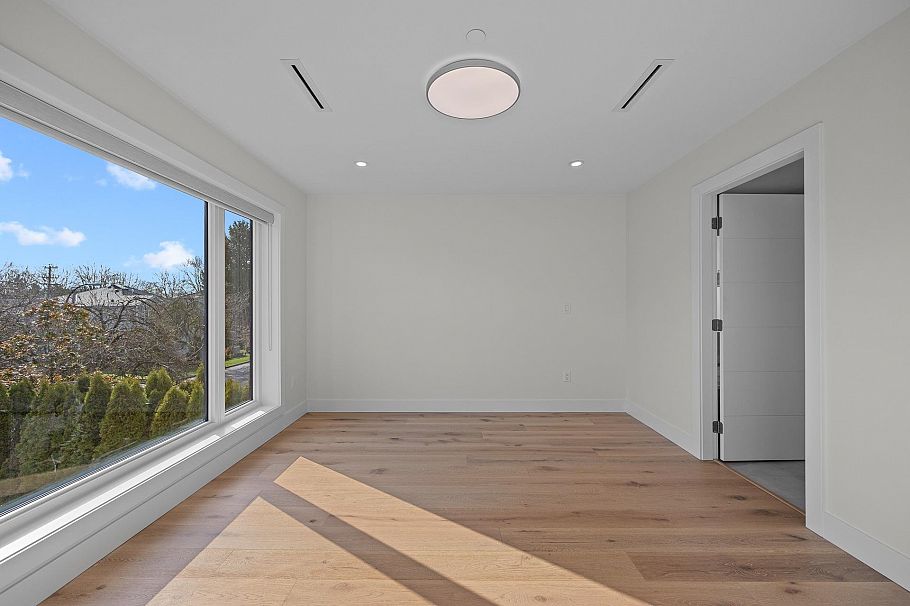 6011 Fremlin Street Vancouver, BC - 26