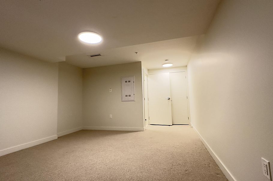 8588 Osler Street Vancouver, BC - 17