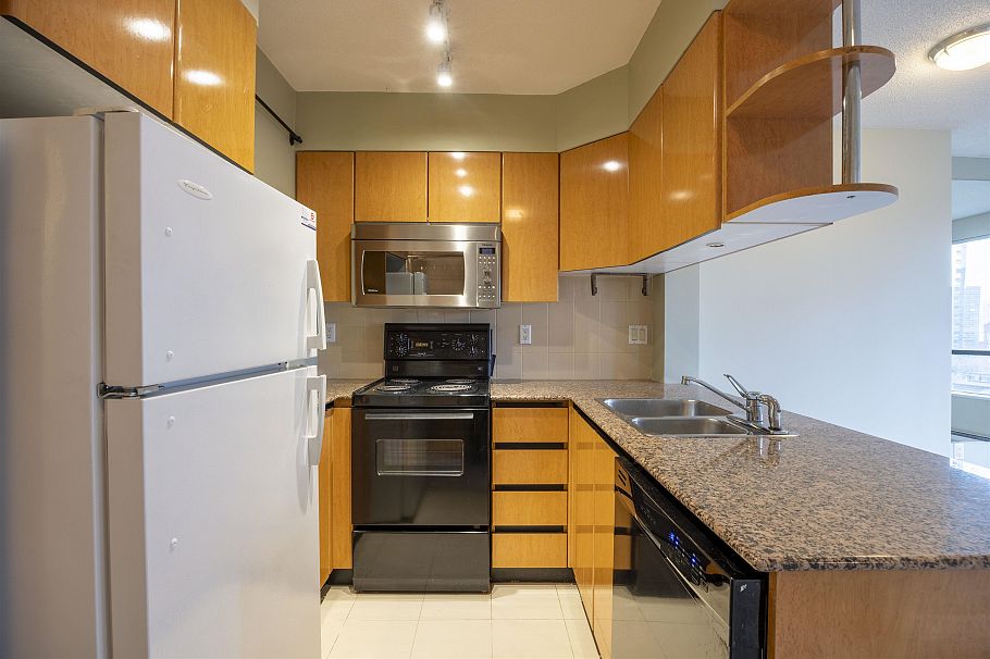 1509 1189 Howe Street Vancouver, BC - 6