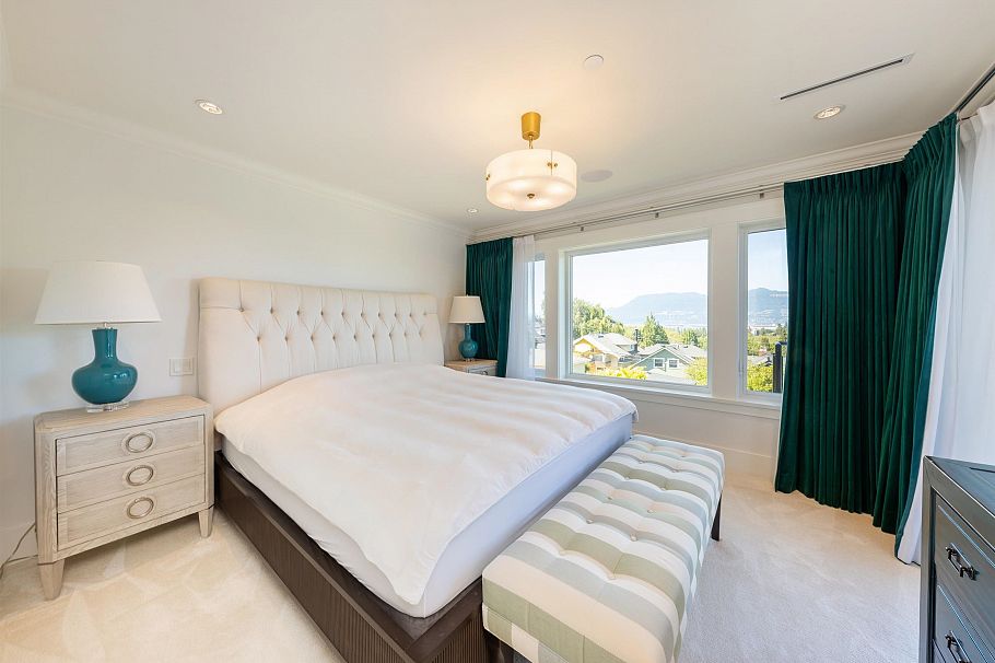 3755 W 13th Avenue Vancouver, BC - 14