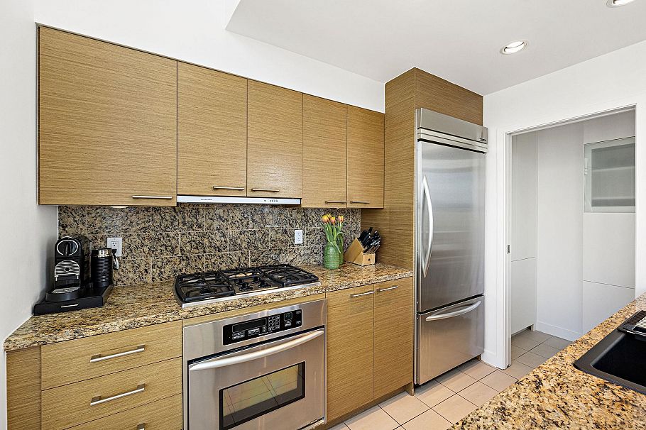 3603 1495 Richards Street Vancouver, BC - 8