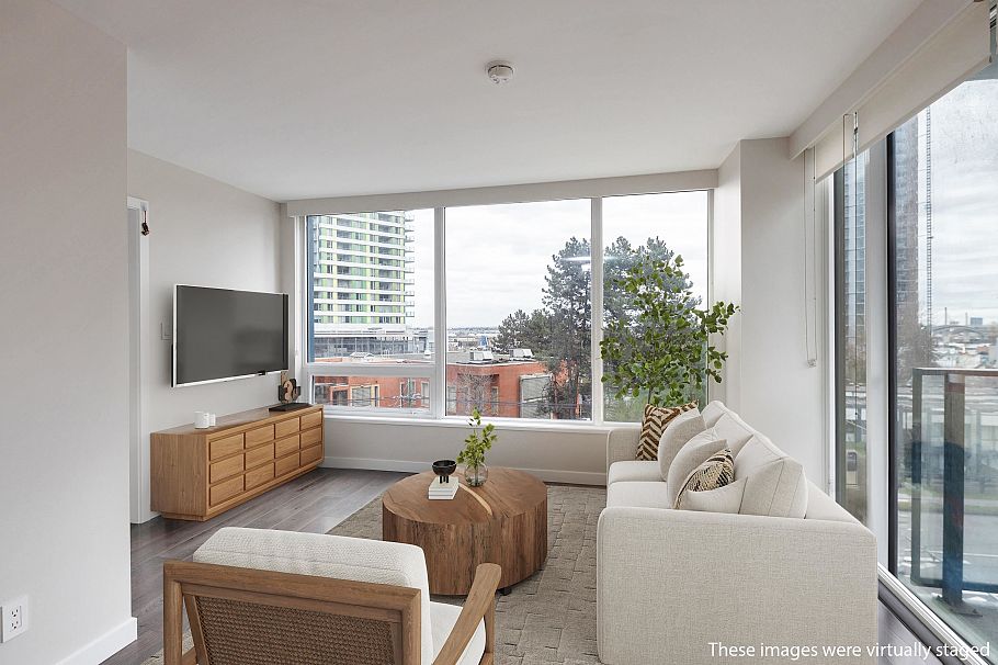 402 8238 Lord Street Vancouver, BC - 4