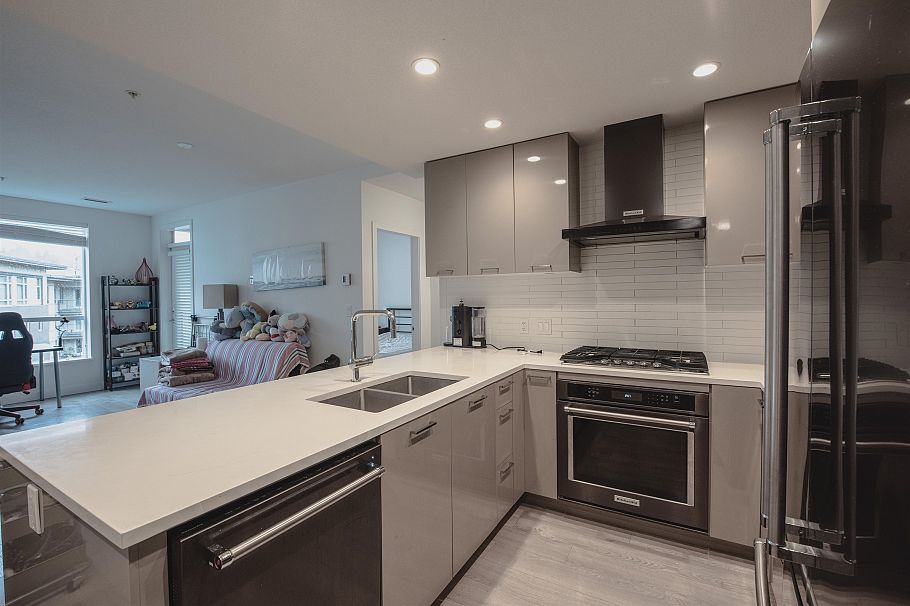 509 3581 Ross Drive Vancouver, BC - 6