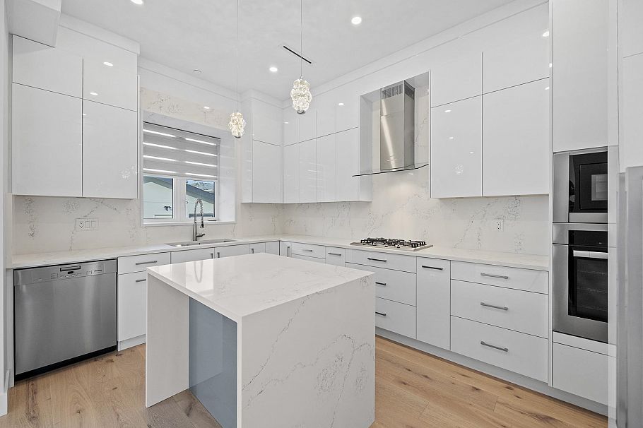 6011 Fremlin Street Vancouver, BC - 20