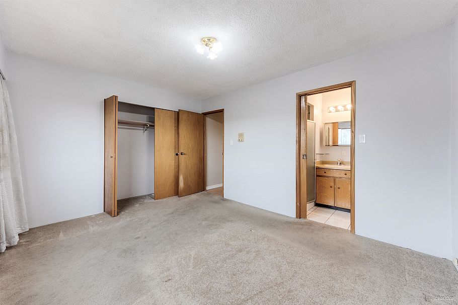 4688 Manor Street Vancouver, BC - 17