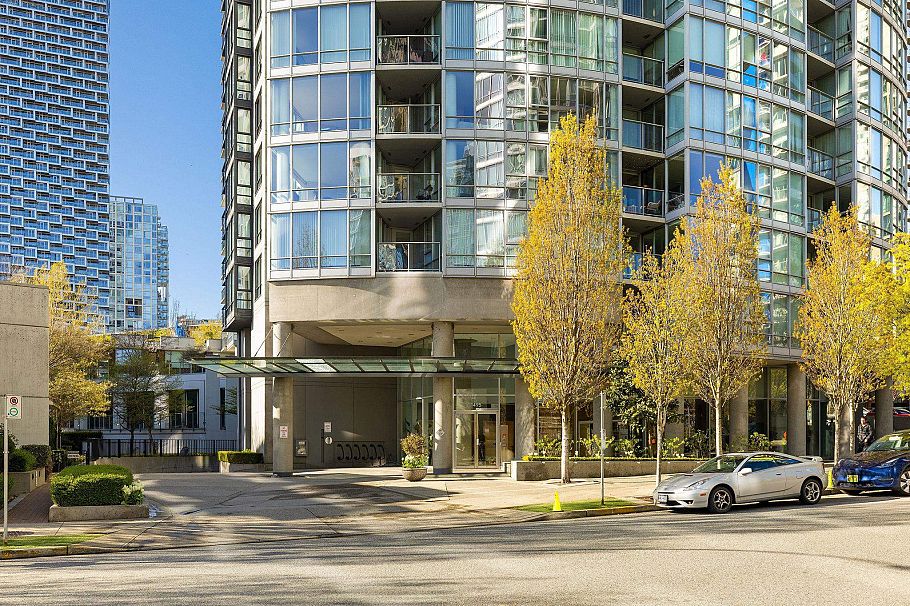 3603 1495 Richards Street Vancouver, BC - 39