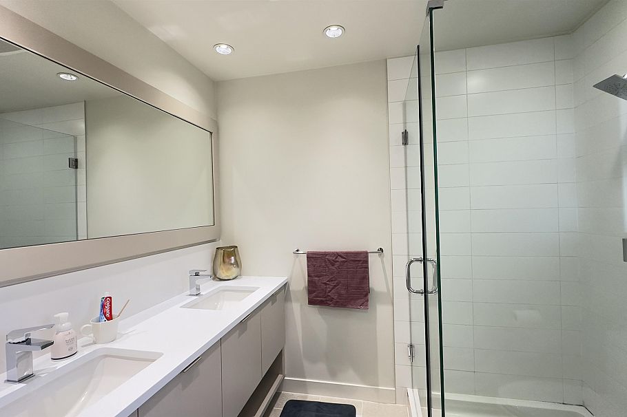 8588 Osler Street Vancouver, BC - 18