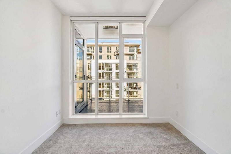 802 2325 Emery Court North Vancouver, BC - 8