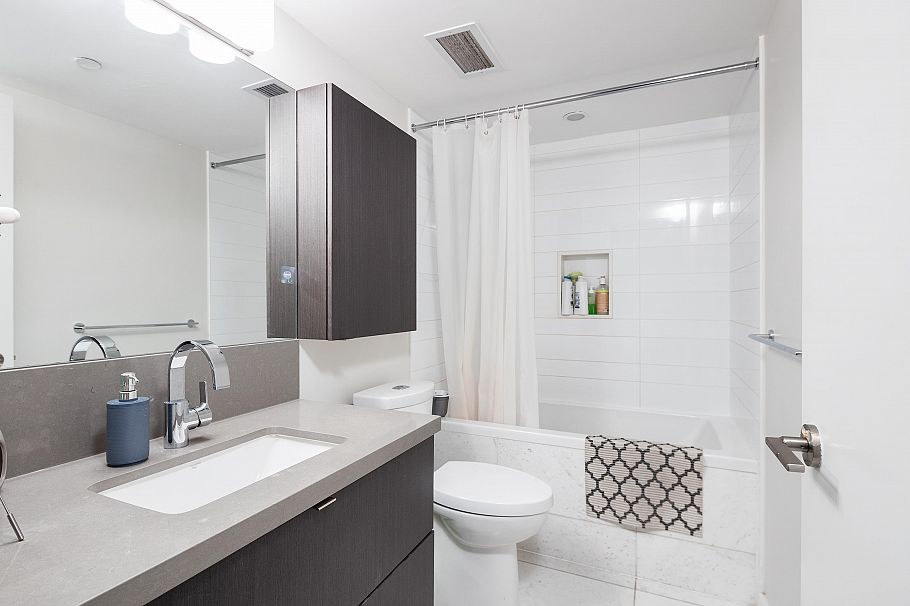 402 8238 Lord Street Vancouver, BC - 14