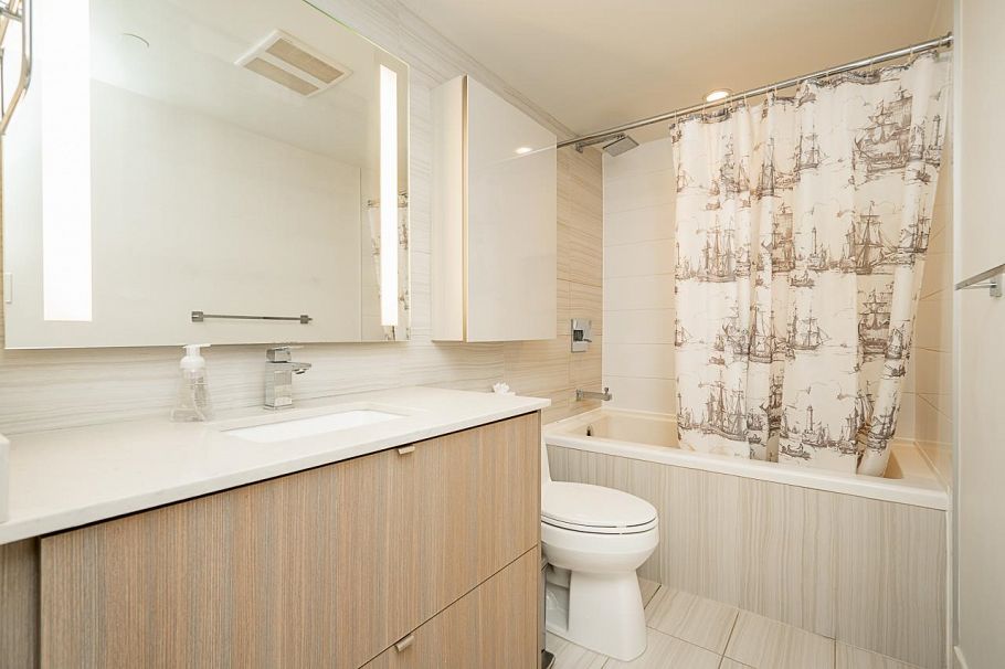 209 1788 Columbia Street Vancouver, BC - 18