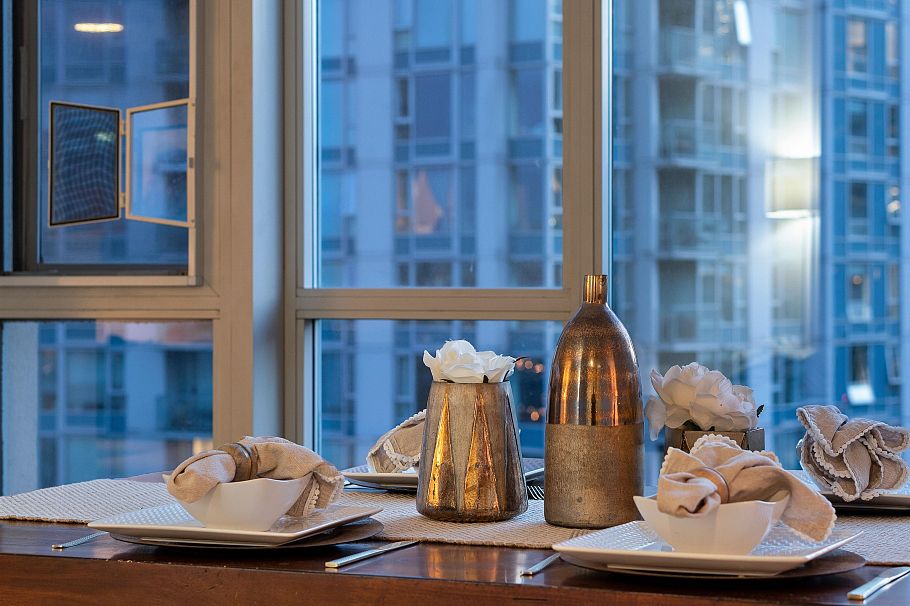 904 183 Keefer Place Vancouver, BC - 3