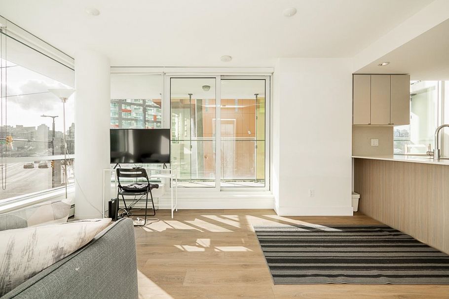 209 1788 Columbia Street Vancouver, BC - 14