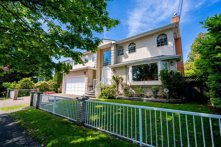 3513 W 40th Avenue Vancouver, BC - 39