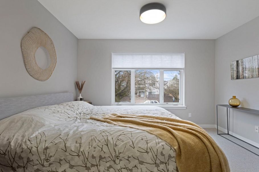 171 E 17th Avenue Vancouver, BC - 22