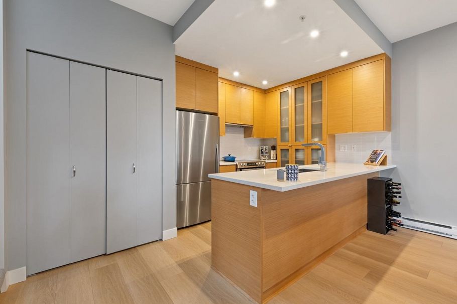 171 E 17th Avenue Vancouver, BC - 13