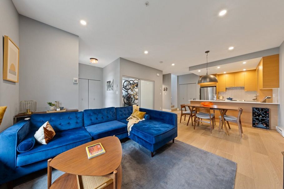 171 E 17th Avenue Vancouver, BC - 4