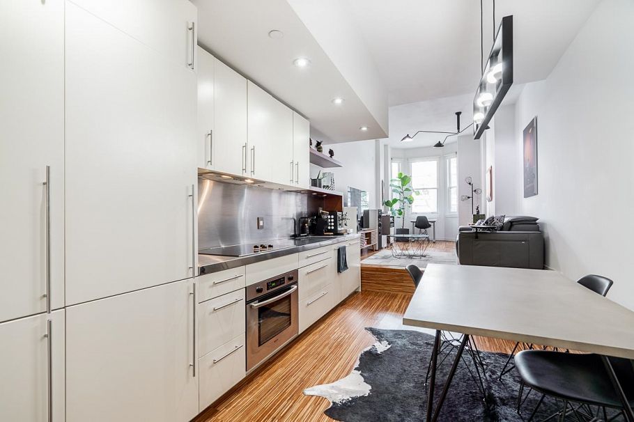 211 36 Water Street Vancouver, BC - 7