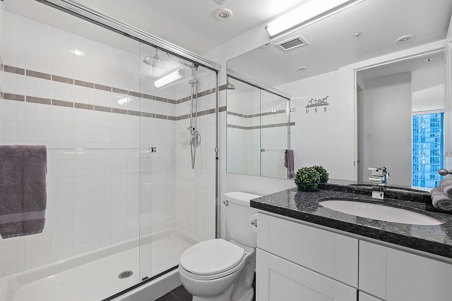 904 183 Keefer Place Vancouver, BC - 17