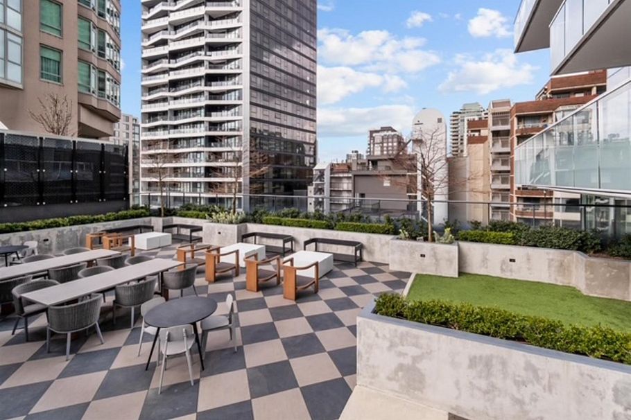 2501 1335 Howe Street Vancouver, BC - 29