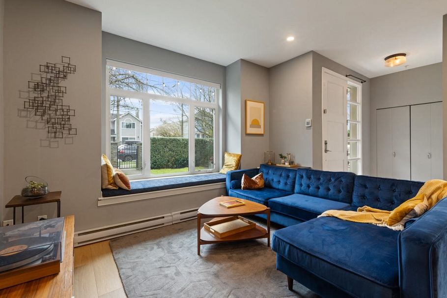 171 E 17th Avenue Vancouver, BC - 3