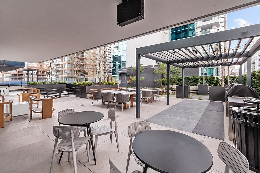 2501 1335 Howe Street Vancouver, BC - 23