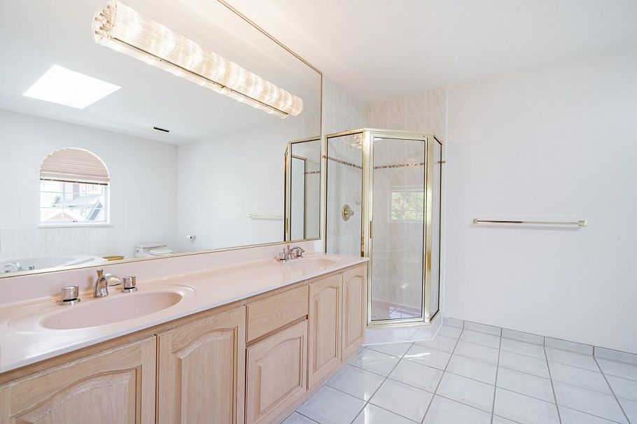 3513 W 40th Avenue Vancouver, BC - 26