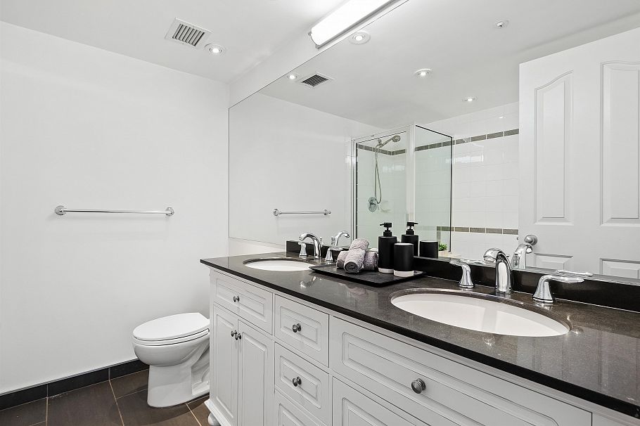 904 183 Keefer Place Vancouver, BC - 9