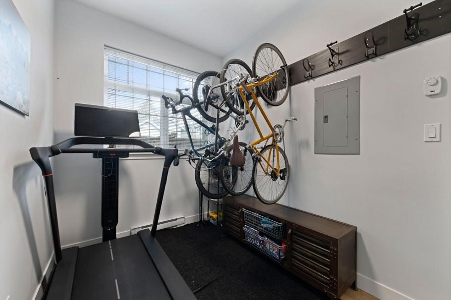 171 E 17th Avenue Vancouver, BC - 20