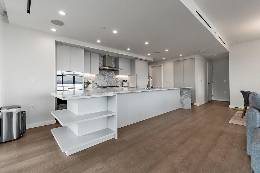 2501 1335 Howe Street Vancouver, BC - 12