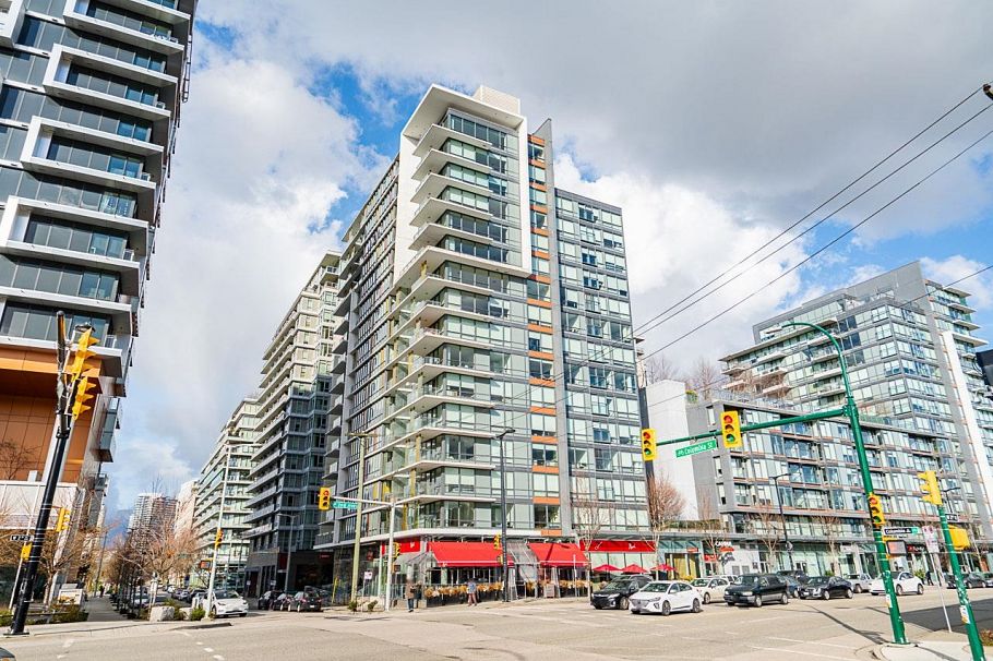 209 1788 Columbia Street Vancouver, BC - 1