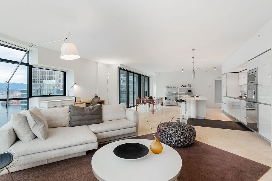 2401 838 W Hastings Street Vancouver, BC - 5