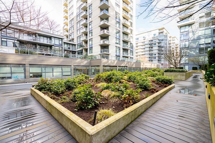 209 1788 Columbia Street Vancouver, BC - 30