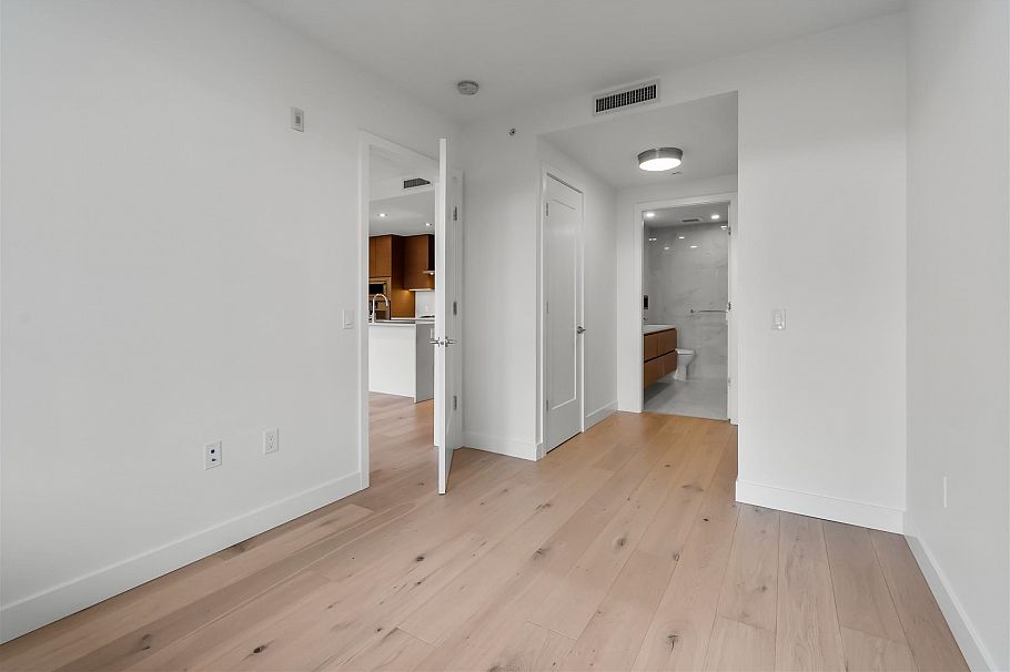 207 5693 Elizabeth Street Vancouver, BC - 16