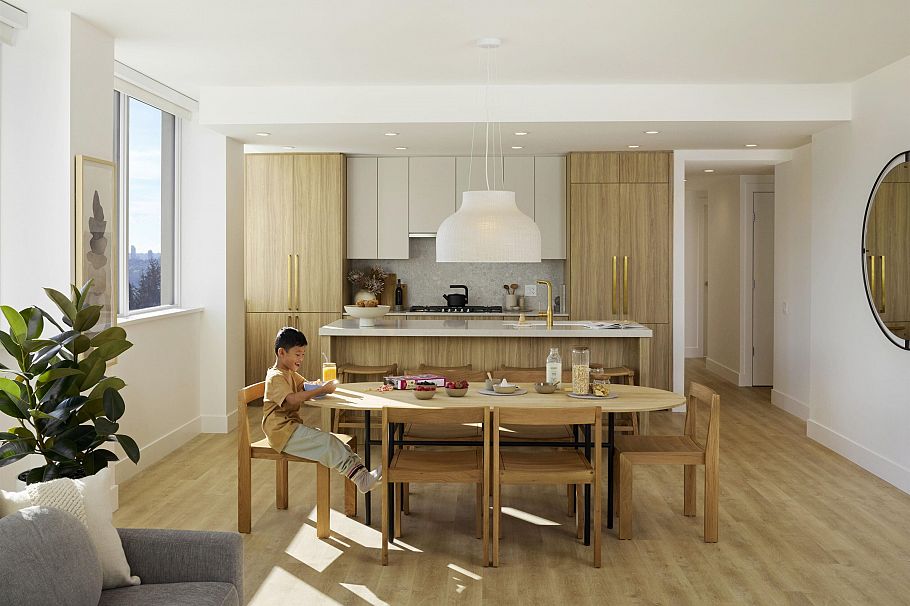 607 2385 Emery Court North Vancouver, BC - 9