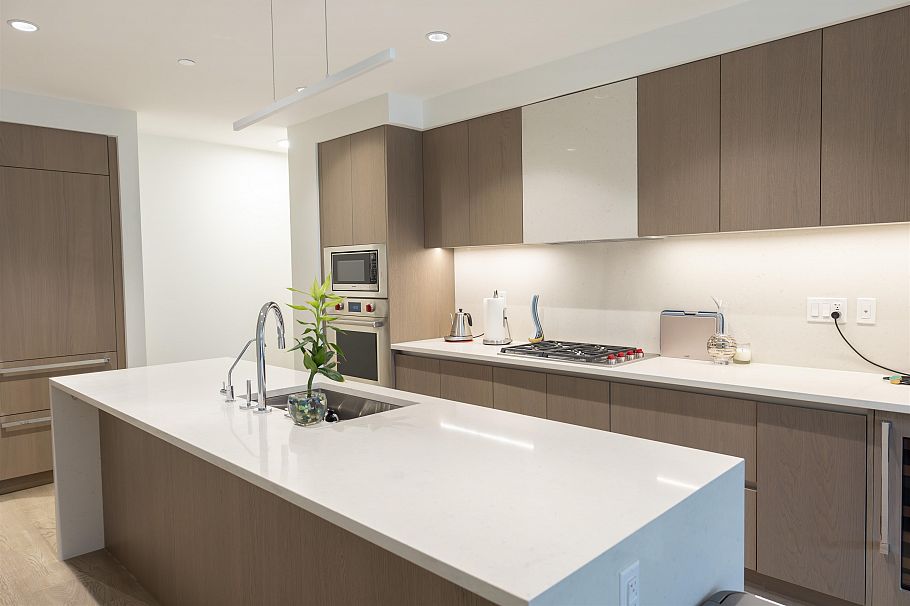 101 3636 W 39th Avenue Vancouver, BC - 9